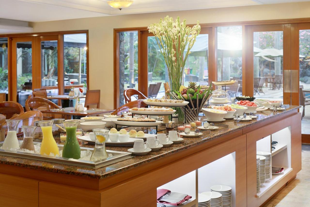 Grand Tropic Suites Hotel Surabaya Eksteriør billede